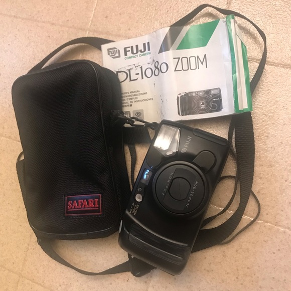 Vintage Fuji Zoom Compact Camera. With manual, strap and a case - Picture 10 of 10
